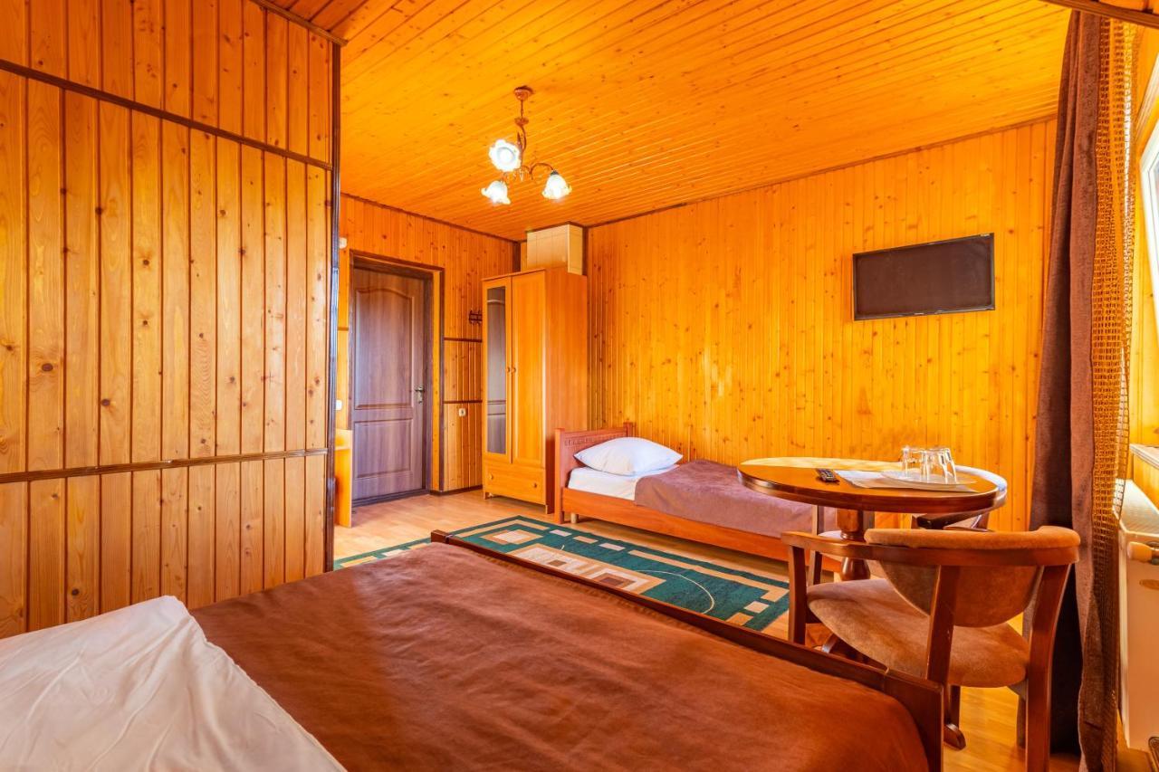 Hotel Гуцульська Світлиця Bukovel Esterno foto