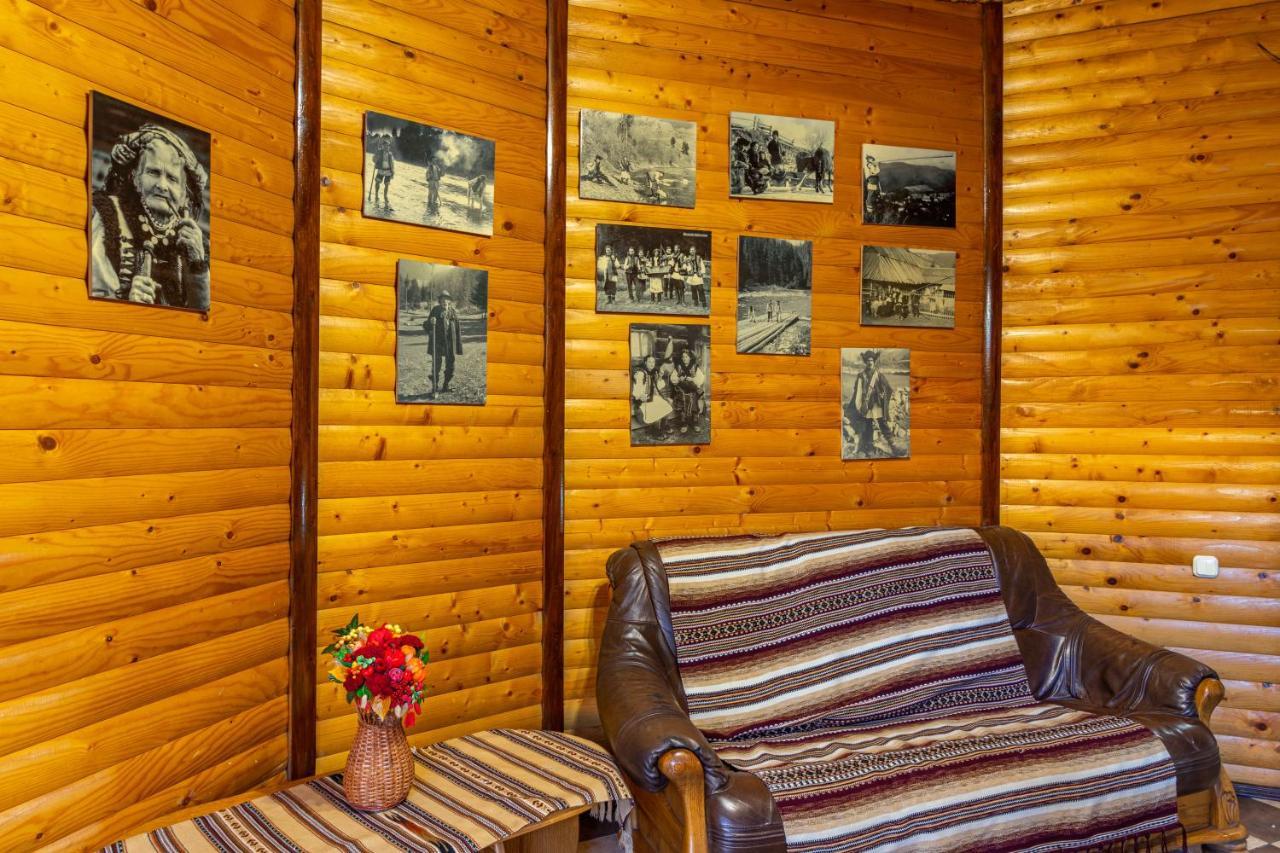 Hotel Гуцульська Світлиця Bukovel Esterno foto