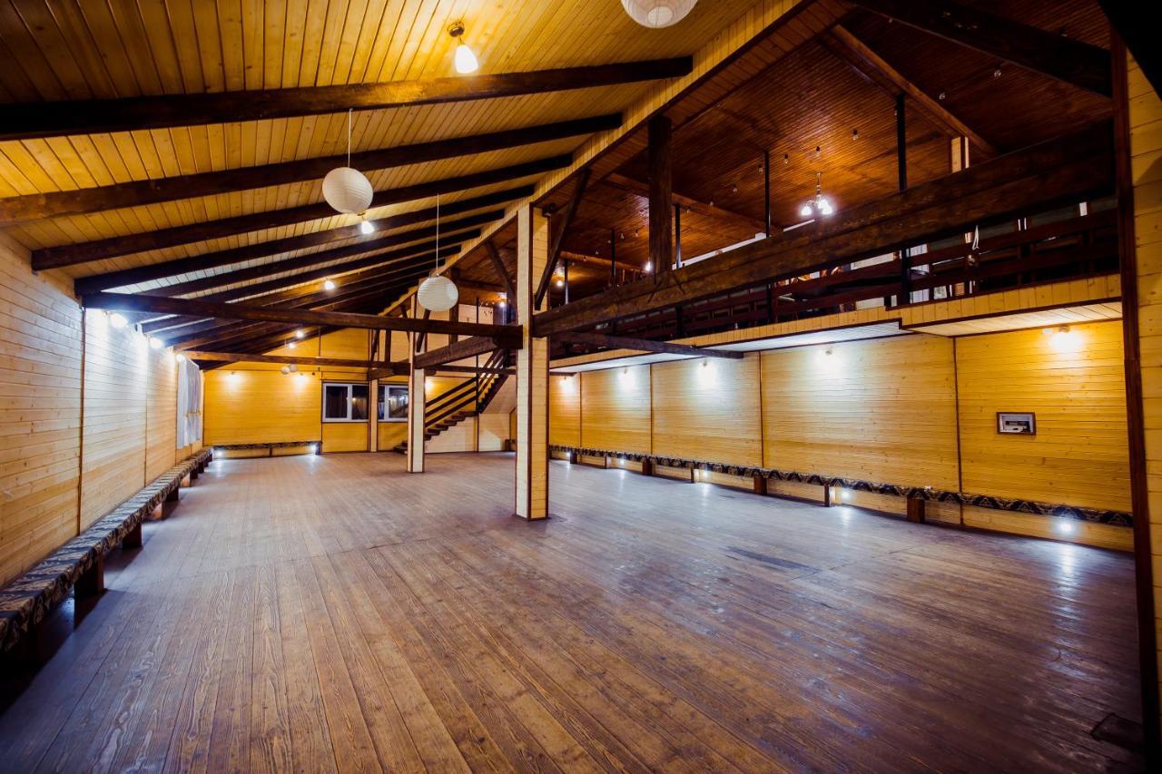 Hotel Гуцульська Світлиця Bukovel Esterno foto