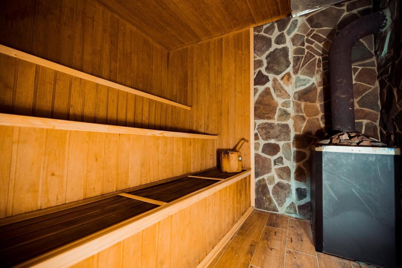 Hotel Гуцульська Світлиця Bukovel Esterno foto