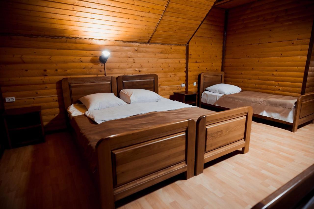 Hotel Гуцульська Світлиця Bukovel Esterno foto
